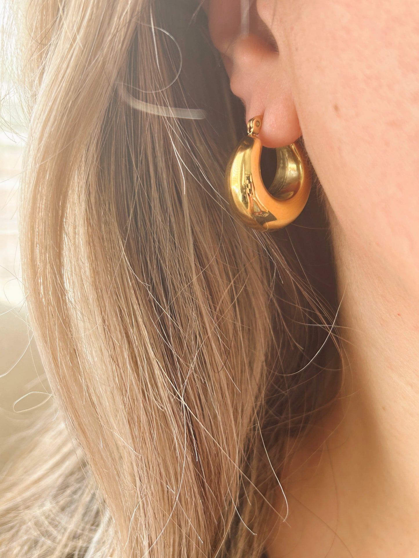 Melanie Hoops