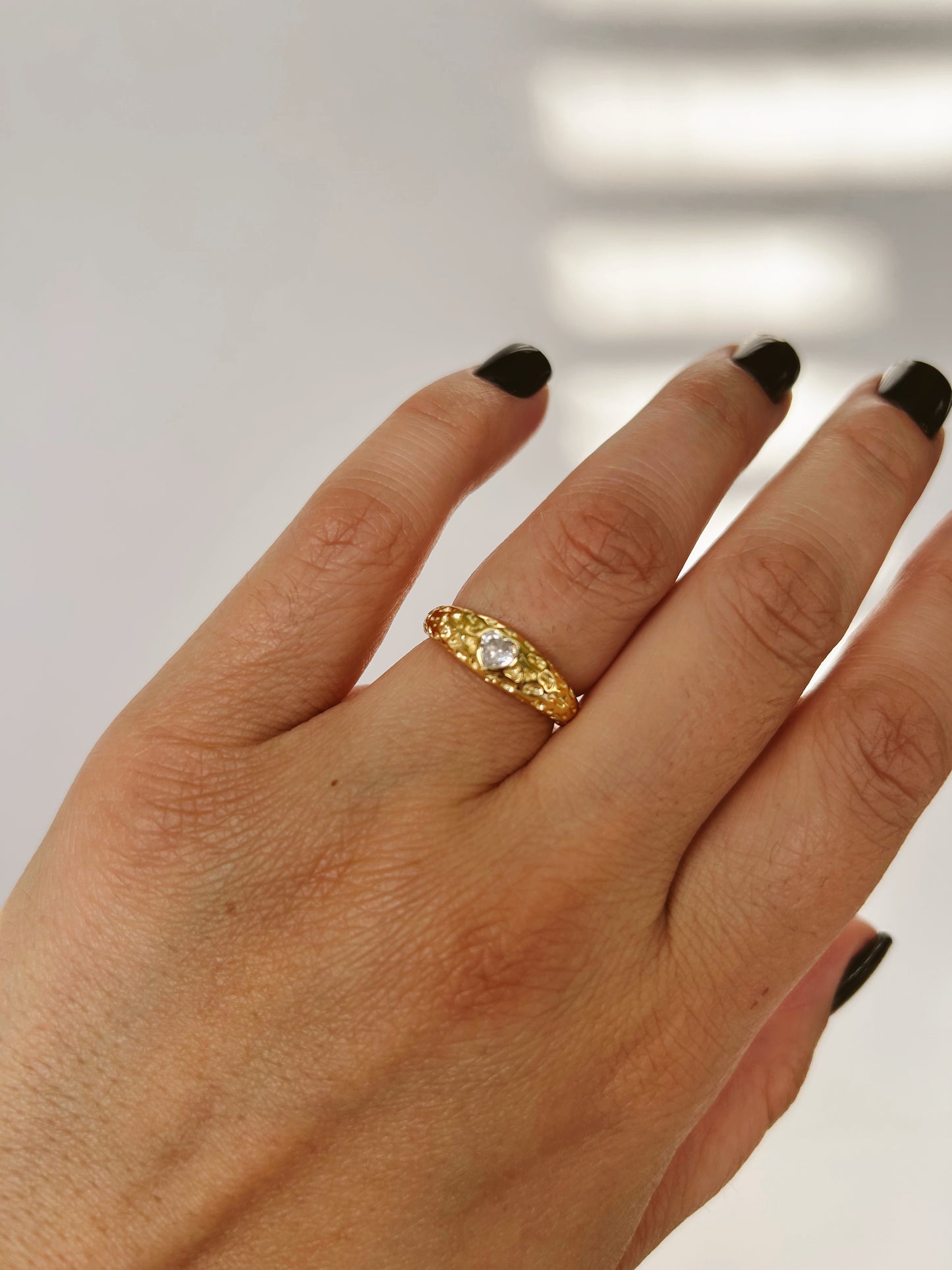 Amor Hammered Ring