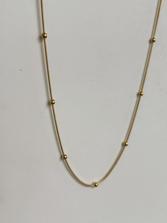Dot Necklace